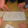 Tasten werden zurück ins Keyboard gesteckt
